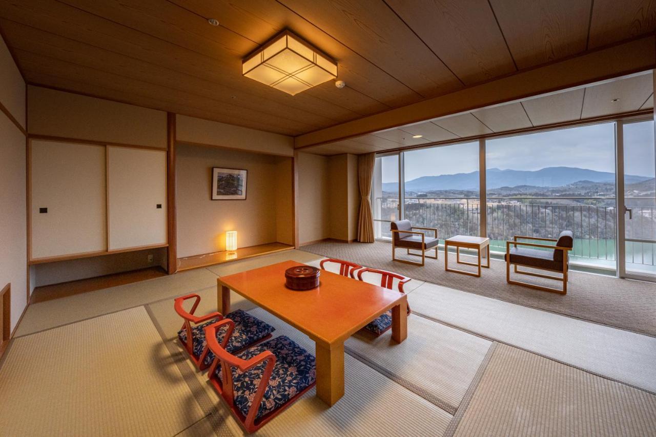 Enakyo Onsen Hotel Yuzuriha Экстерьер фото