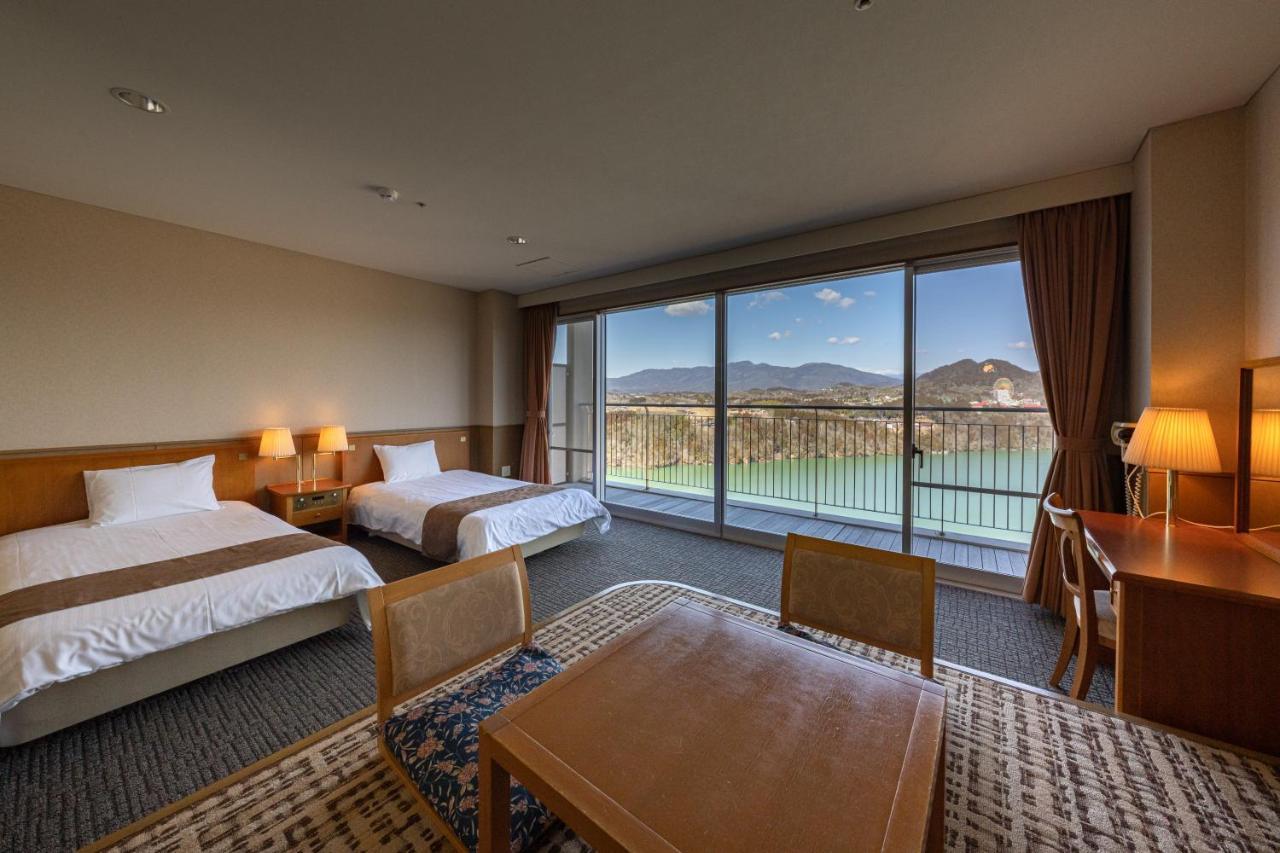 Enakyo Onsen Hotel Yuzuriha Экстерьер фото